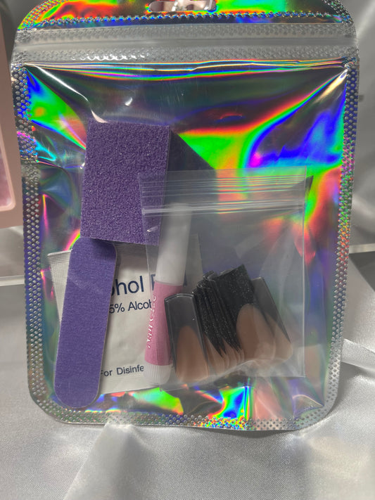 Glossii Press-On Nail Kit